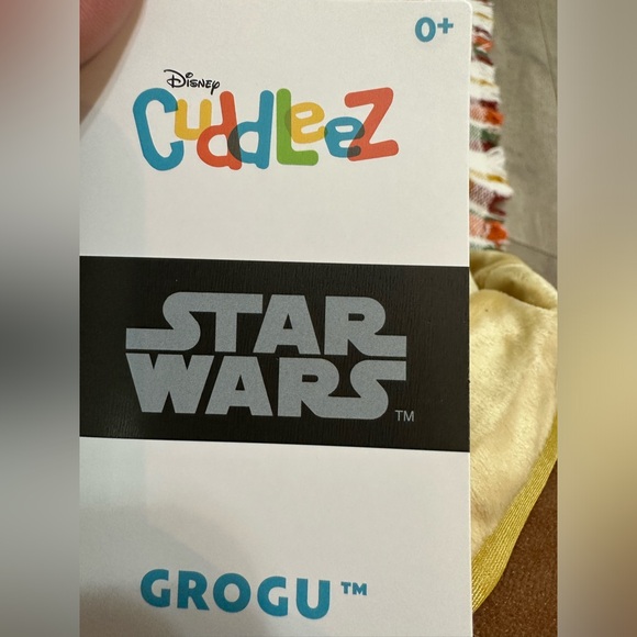 New Disney Store Grogu Cuddleez Plush – Star Wars: The Mandalorian – Large 23'' - Picture 4 of 10